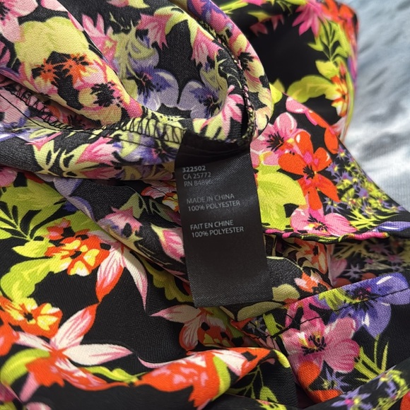 Dex bright floral mini dress with collar cutouts / L / Excellent condition - Picture 16 of 17